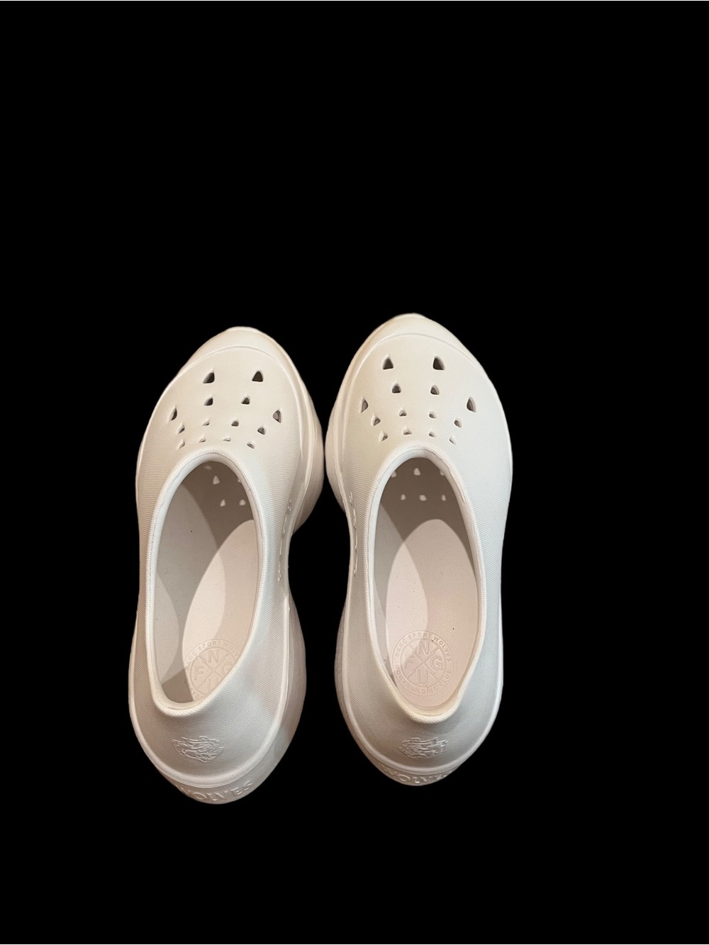 Darc Sport Hanzo V2 Foam Clog Shoes Bone White Women’s 5 Nursing Air Holes